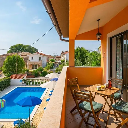 Villa Margerita With Private Pool, Yard And Parking