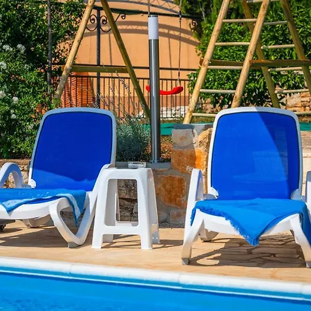 Margerita With Private Pool, Yard And Parking 别墅 Kaštelir