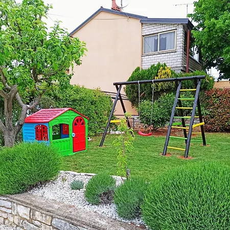 Margerita With Private Pool, Yard And Parking * Kaštelir