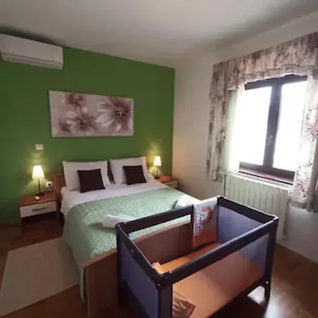 Villa Margerita With Private Pool, Yard And Parking