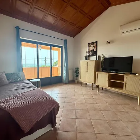 Villa Margerita With Private Pool, Yard And Parking Kastelir
